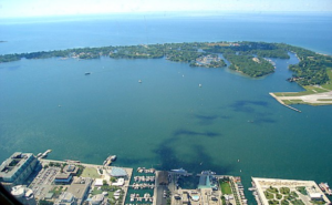 CN Tower - Centre Island View