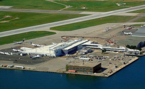 CN Tower - Toronto Island Airport